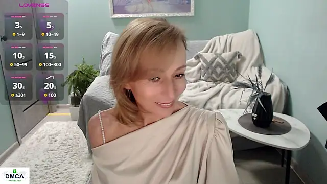 Snapshot of HornyMilf_777 chatting on April 28, 2026, 7:02 am HornyMilf 777 online show from April 28, 2026, 7:02 am