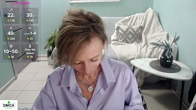 Snapshot of HornyMilf_777 chatting on June 22, 2026, 7:27 am HornyMilf 777 online show from June 22, 2026, 7:27 am