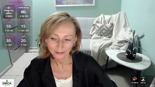 Snapshot of HornyMilf_777 chatting on May 28, 2026, 7:27 am HornyMilf 777 online show from May 28, 2026, 7:27 am