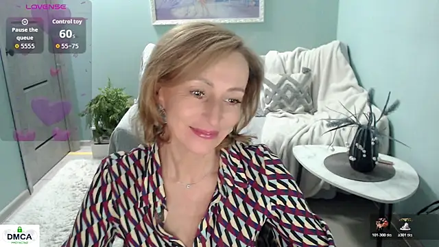 Snapshot of HornyMilf_777 chatting on May 4, 2026, 6:27 am HornyMilf 777 online show from May 4, 2026, 6:27 am