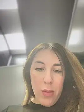 Snapshot of MommmyYummy chatting on March 20, 2025, 3:25 pm MommmyYummy online show from March 20, 2025, 3:25 pm