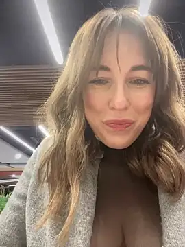 Snapshot of MommmyYummy chatting on January 11, 2025, 12:50 pm MommmyYummy online show from January 11, 2025, 12:50 pm