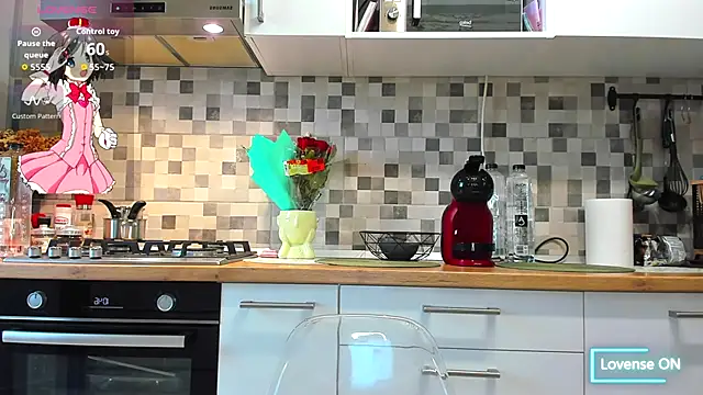 EveEvian online show from October 15, 2025, 7:49 am