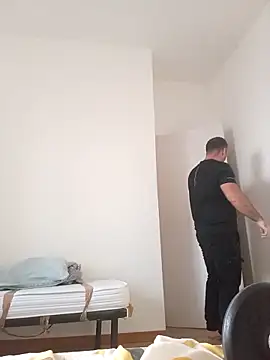 Snapshot of florin421 chatting on March 16, 2026, 4:43 pm florin421 online show from March 16, 2026, 4:43 pm