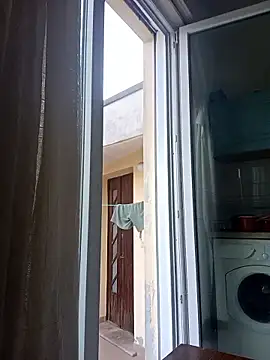 Snapshot of florin421 chatting on March 28, 2026, 4:30 pm florin421 online show from March 28, 2026, 4:30 pm