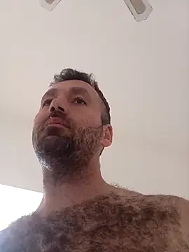 Snapshot of florin421 chatting on March 17, 2026, 10:40 am florin421 online show from March 17, 2026, 10:40 am