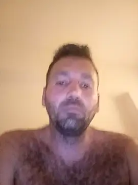 Snapshot of florin421 chatting on March 17, 2026, 10:57 pm florin421 online show from March 17, 2026, 10:57 pm