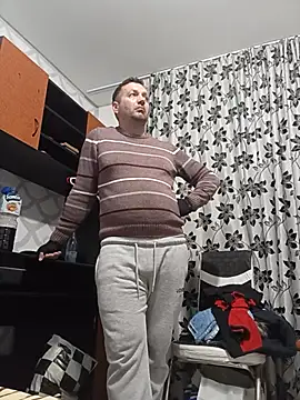 Snapshot of florin421 chatting on March 9, 2026, 5:11 am florin421 online show from March 9, 2026, 5:11 am