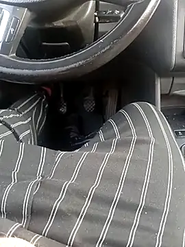 Snapshot of florin421 chatting on April 1, 2026, 6:15 am florin421 online show from April 1, 2026, 6:15 am