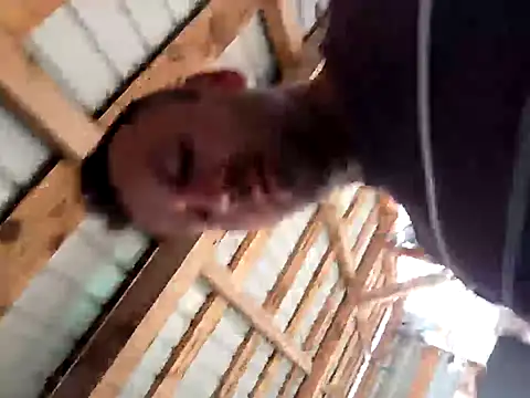 Snapshot of florin421 chatting on March 8, 2026, 12:19 pm florin421 online show from March 8, 2026, 12:19 pm