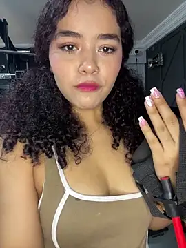 Snapshot of Angela_lovee chatting on May 8, 2026, 1:26 pm Angela lovee online show from May 8, 2026, 1:26 pm