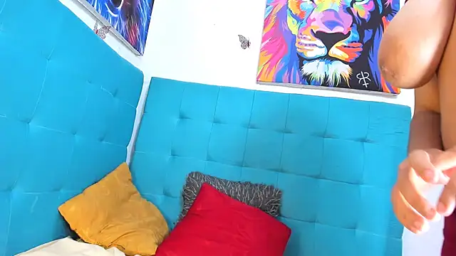 Snapshot of Sasha_0012 chatting on September 14, 2025, 9:26 pm Sasha 0012 online show from September 14, 2025, 9:26 pm