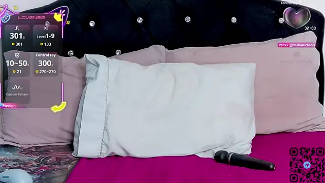 Snapshot of nonawhitemm chatting on November 15, 2025, 12:47 am nonawhitemm online show from November 15, 2025, 12:47 am