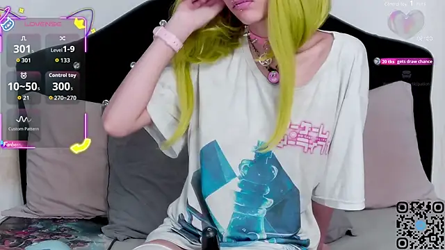 Snapshot of nonawhitemm chatting on November 16, 2025, 2:05 am nonawhitemm online show from November 16, 2025, 2:05 am