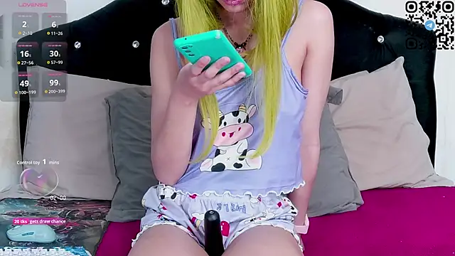 Snapshot of nonawhitemm chatting on November 25, 2025, 10:54 pm nonawhitemm online show from November 25, 2025, 10:54 pm