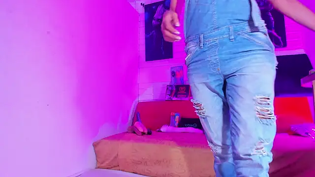 Alahia Rodriguez online show from March 21, 2025, 3:57 pm