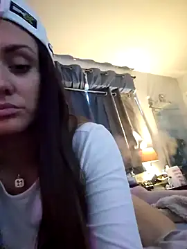 MimiLiciax online show from April 5, 2026, 1:29 pm