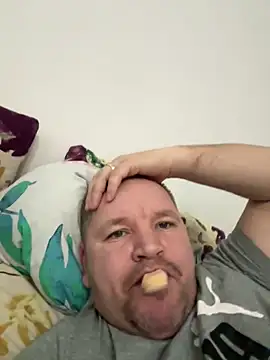 Snapshot of Aronn4 chatting on January 23, 2025, 3:43 pm Aronn4 online show from January 23, 2025, 3:43 pm