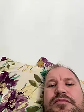 Snapshot of Aronn4 chatting on March 18, 2025, 11:11 am Aronn4 online show from March 18, 2025, 11:11 am