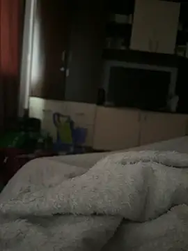 Snapshot of Aronn4 chatting on January 24, 2025, 11:15 am Aronn4 online show from January 24, 2025, 11:15 am