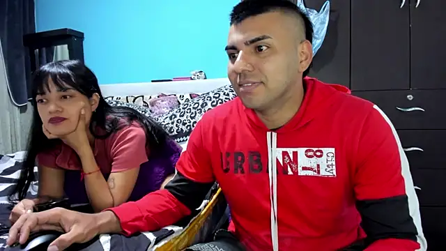 Snapshot of 2ScarletandRyan8 chatting on October 20, 2025, 10:05 am 2ScarletandRyan8 online show from October 20, 2025, 10:05 am