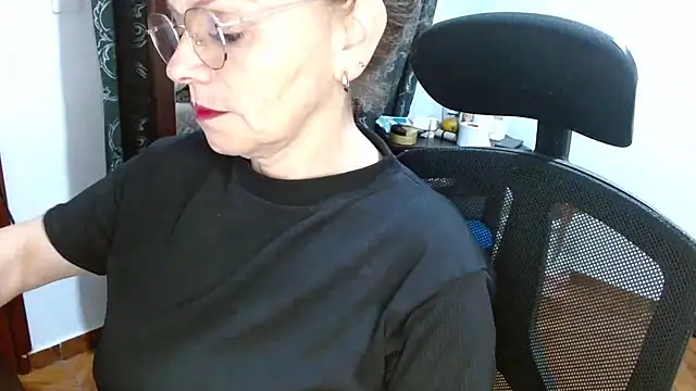 Snapshot of asleycavta chatting on November 18, 2025, 2:27 am asleycavta online show from November 18, 2025, 2:27 am