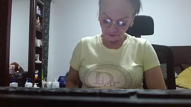 asleycavta online show from March 7, 2026, 9:20 pm