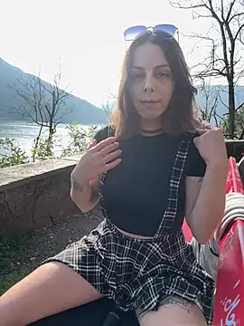 Snapshot of Mia_Railey chatting on March 24, 2026, 2:50 pm Mia Railey online show from March 24, 2026, 2:50 pm