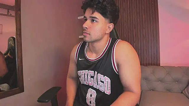 Snapshot of liam_collins21 chatting on January 11, 2026, 12:01 pm liam collins21 online show from January 11, 2026, 12:01 pm