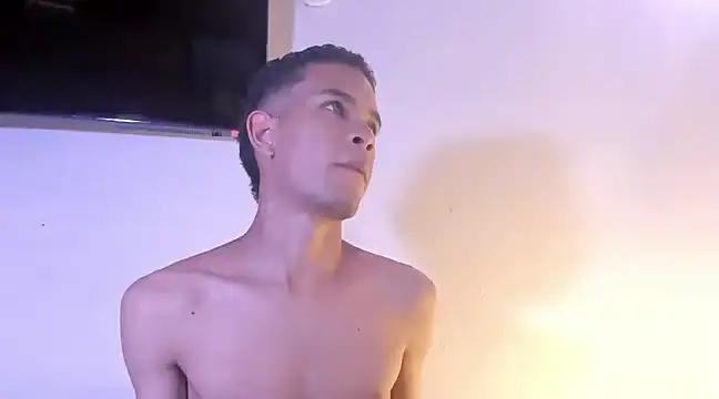 Snapshot of ken_rivera chatting on February 15, 2025, 7:17 pm ken rivera online show from February 15, 2025, 7:17 pm