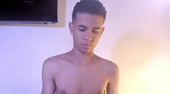 Snapshot of ken_rivera chatting on March 22, 2025, 12:04 pm ken rivera online show from March 22, 2025, 12:04 pm