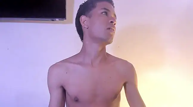 Snapshot of ken_rivera chatting on March 13, 2025, 12:02 pm ken rivera online show from March 13, 2025, 12:02 pm