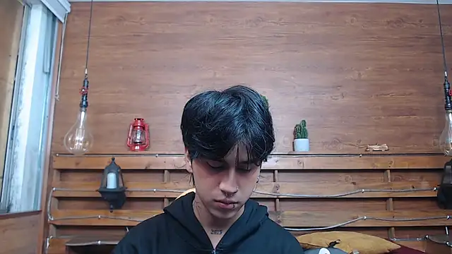 alex 477 online show from November 22, 2025, 11:42 am