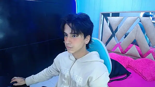 alex 477 online show from November 13, 2025, 11:36 am