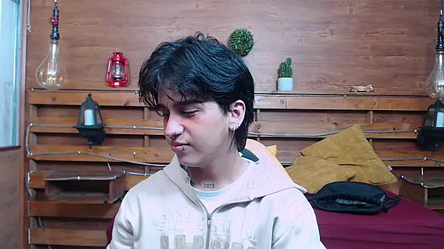 alex 477 online show from November 19, 2025, 11:43 am