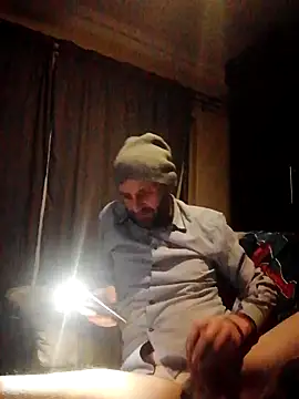 Nawtyslaveteen online show from April 7, 2026, 10:55 pm