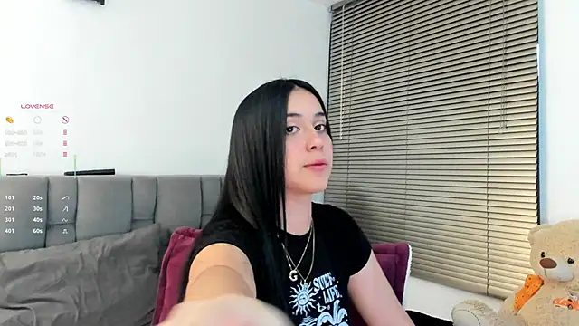 Snapshot of Gigi-bom chatting on November 26, 2025, 10:32 pm Gigi-bom online show from November 26, 2025, 10:32 pm