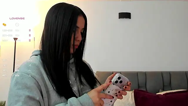 Gigi-bom online show from February 2, 2026, 3:16 am