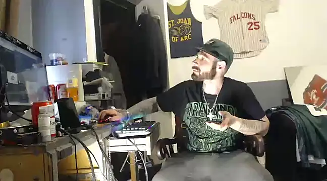 Snapshot of sledge901 chatting on February 13, 2025, 9:38 pm sledge901 online show from February 13, 2025, 9:38 pm