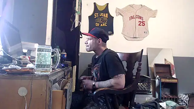 Snapshot of sledge901 chatting on March 2, 2026, 2:24 pm sledge901 online show from March 2, 2026, 2:24 pm