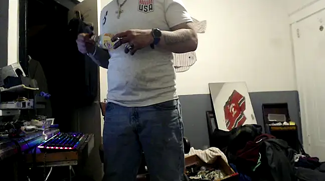 Snapshot of sledge901 chatting on February 2, 2025, 9:51 am sledge901 online show from February 2, 2025, 9:51 am