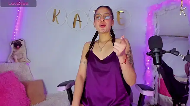 Snapshot of KATERAW chatting on February 20, 2026, 4:09 am KATERAW online show from February 20, 2026, 4:09 am