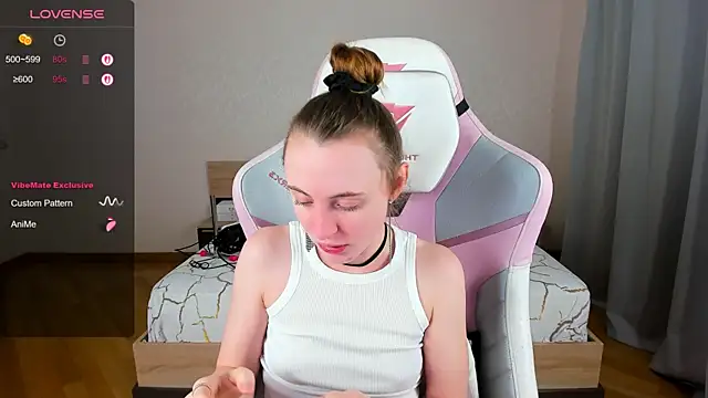 Cowell Adelina online show from November 22, 2025, 9:30 am