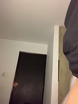 Snapshot of Alessiasex_ chatting on December 14, 2025, 10:37 pm Alessiasex online show from December 14, 2025, 10:37 pm