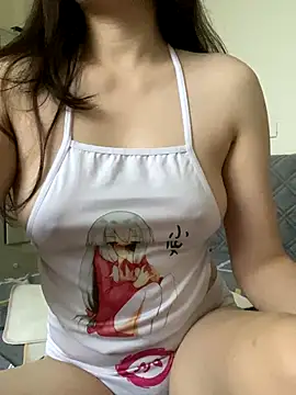 Ruby bear online show from November 10, 2025, 5:01 am