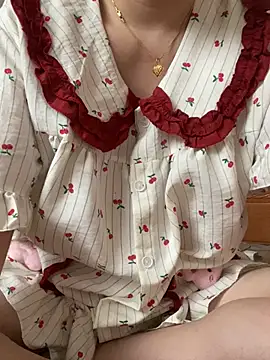 Snapshot of Ruby_bear chatting on March 25, 2026, 7:41 am Ruby bear online show from March 25, 2026, 7:41 am