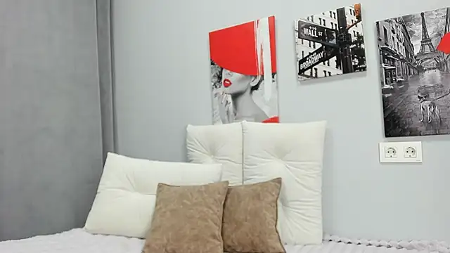 Snapshot of Tiny_JuJu chatting on March 13, 2026, 1:21 am Tiny JuJu online show from March 13, 2026, 1:21 am