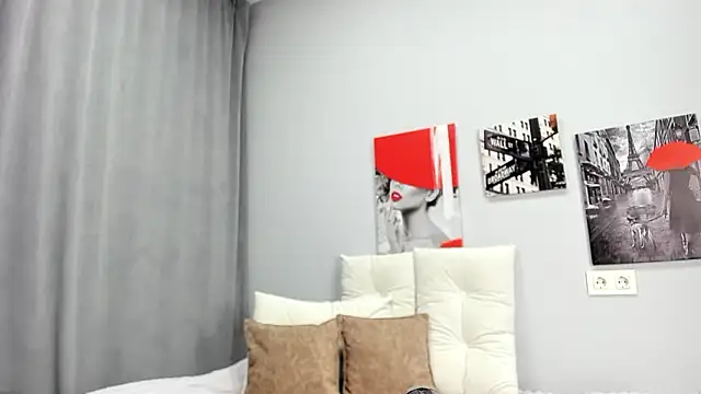 Snapshot of Tiny_JuJu chatting on March 23, 2026, 1:06 am Tiny JuJu online show from March 23, 2026, 1:06 am