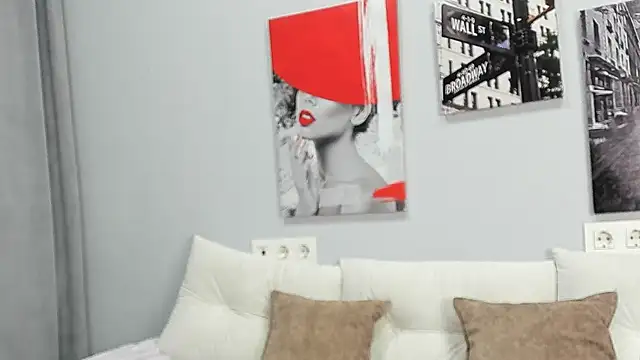 Snapshot of Tiny_JuJu chatting on March 2, 2026, 1:17 am Tiny JuJu online show from March 2, 2026, 1:17 am