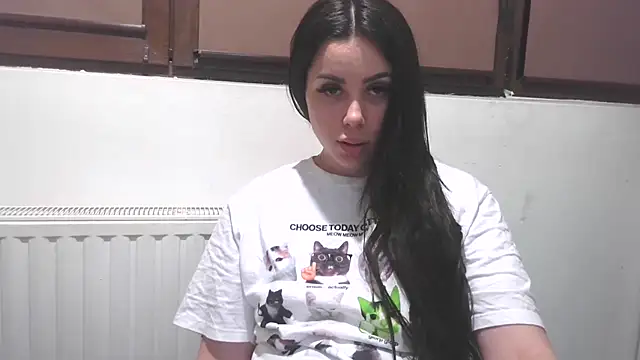 Snapshot of LovelyJulliette chatting on April 18, 2026, 8:20 pm LovelyJulliette online show from April 18, 2026, 8:20 pm